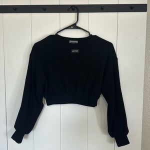 Bo+Tee cropped top long sleeve sweatshirt. Used great condition.